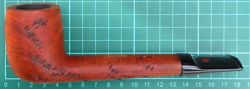 Lorenzo Canadian shape Spot-carved pipe